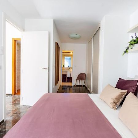 Behouse Sierpes Apartment เซบีญา ภายนอก รูปภาพ