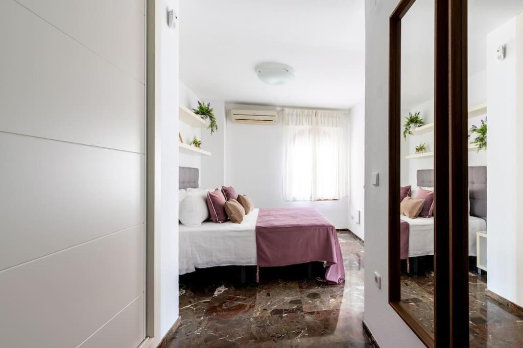 Behouse Sierpes Apartment เซบีญา ภายนอก รูปภาพ